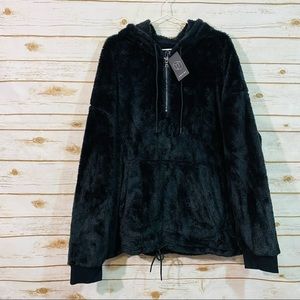 Original use woman’s black plus size XXL pull over hoodie 1/4 zip fleece jacket.